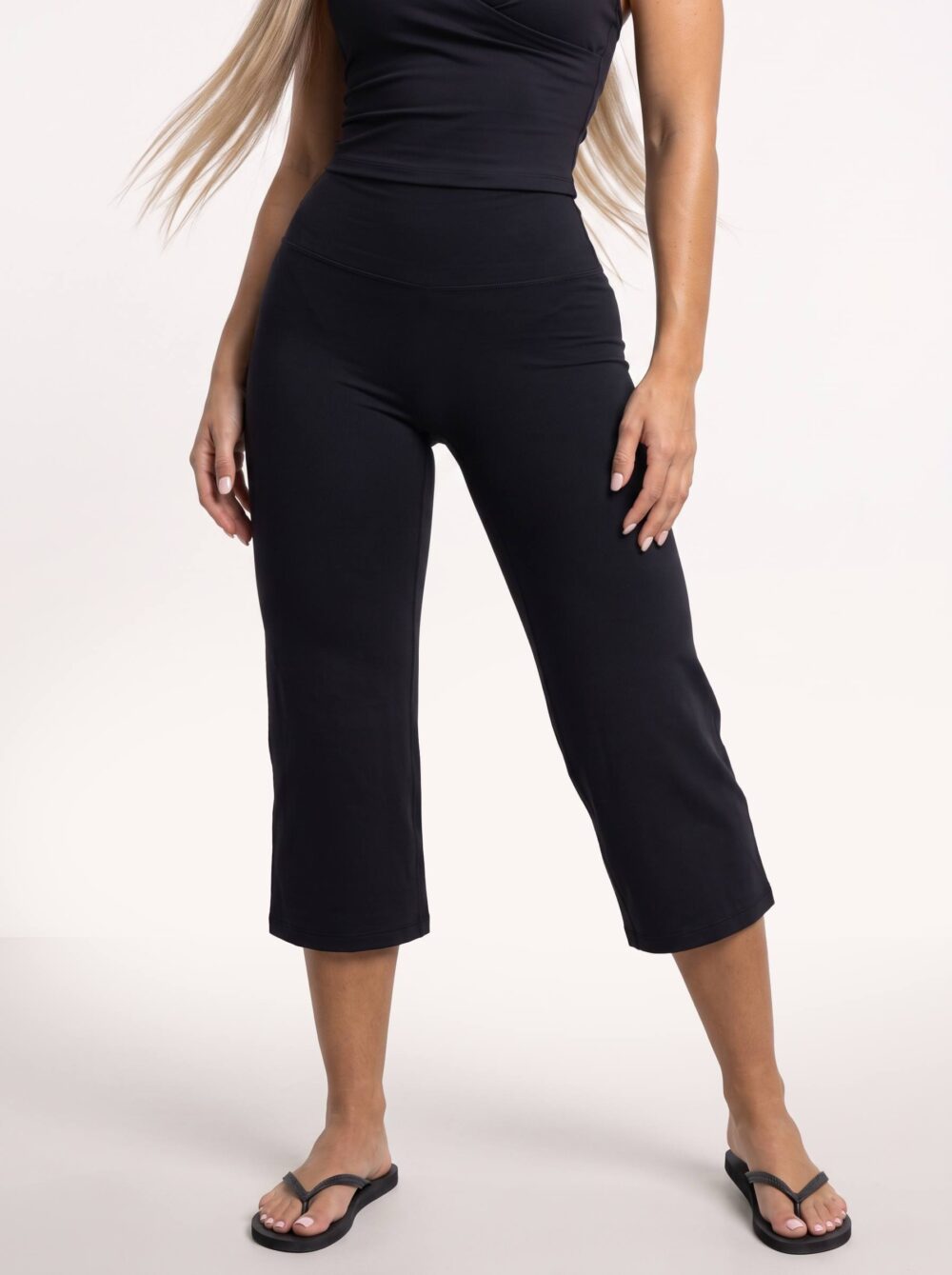 Wide Leg Capris Black